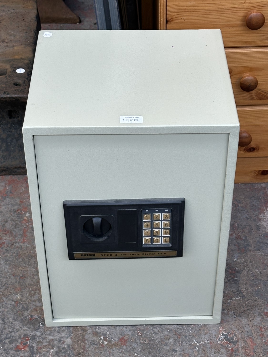 A Nutool SF20-2 electronic digital safe - approx. 50cm high x 36cm wide ...