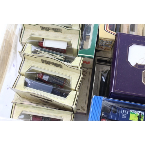 192 - A collection of diecast model vehicles to include Lledo etc.