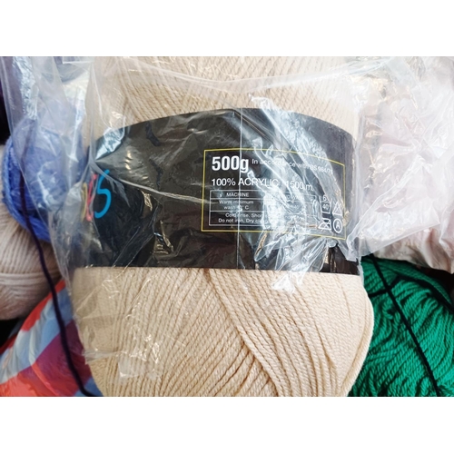 345 - A large quantity of knitting yarn to include, So Crafty 25% wool, Faircroft 100% acrylic, Robin Aran... 