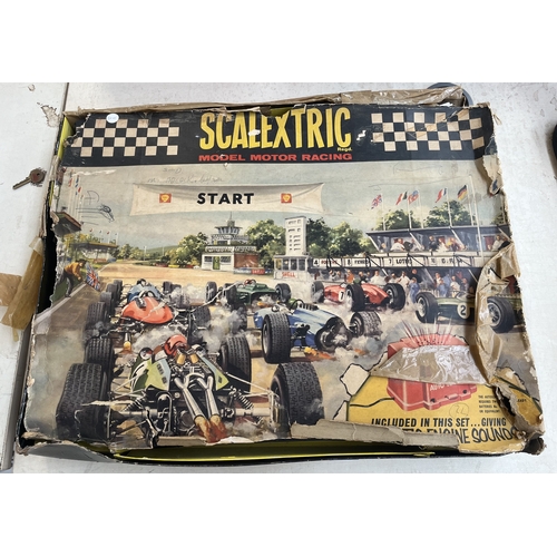 340 - A boxed mid 20th century Scalextric Model Motor Racing slot car set