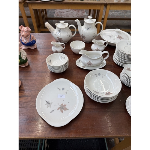 217 - A collection of Royal Doulton Tumbling Leaves dinnerware