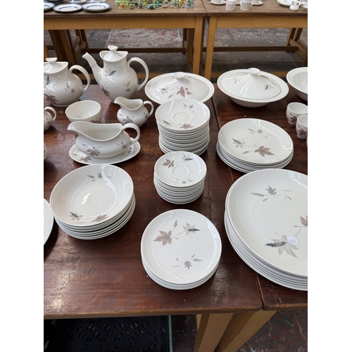 217 - A collection of Royal Doulton Tumbling Leaves dinnerware