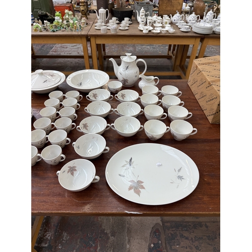 217 - A collection of Royal Doulton Tumbling Leaves dinnerware