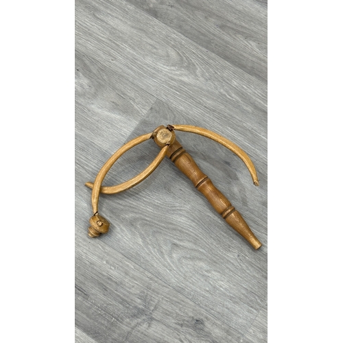 8 - A 19th century style pine spinning wheel, possibly Ashford - approx. 90cm high x 46cm wide x 70cm de... 