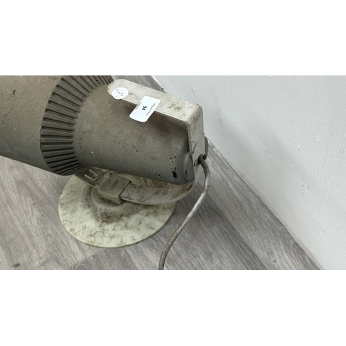 94 - A mid 20th century Philips health lamp - approx. 23cm high x 27cm deep