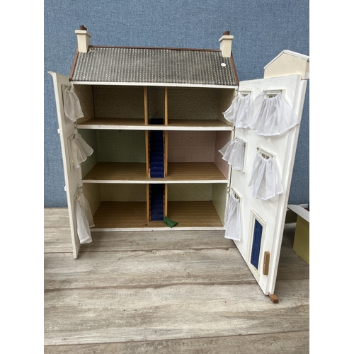 337 - A Georgian style wooden doll's house with accessories - approx. 80cm high x 60cm wide x 32cm deep