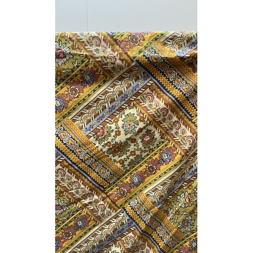 164 - A mid/late 20th century floral patterned tasselled tablecloth/throw - approx. 300cm x 210cm