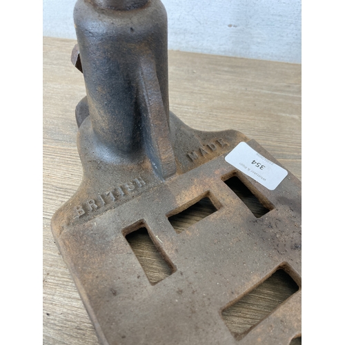 354 - An early/mid 20th century cast iron hand crank pillar drill, stamped 'Penryn, British made' - approx... 