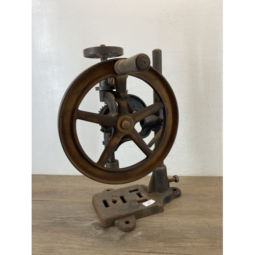 354 - An early/mid 20th century cast iron hand crank pillar drill, stamped 'Penryn, British made' - approx... 