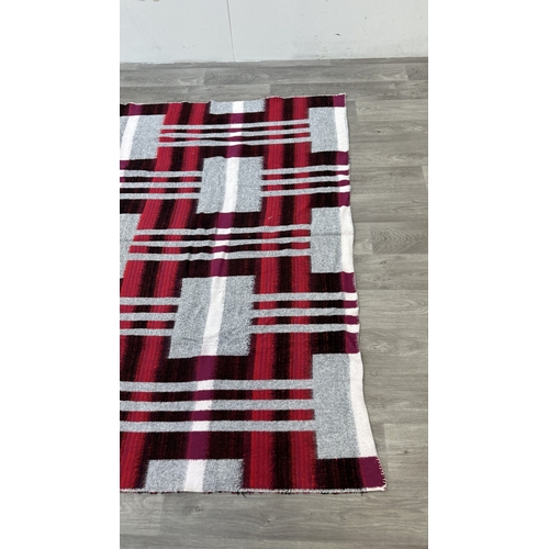 135 - A mid/late 20th century Dutch Wind Mill geometric pattern blanket - approx. 200cm x 160cm