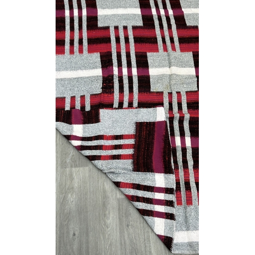 135 - A mid/late 20th century Dutch Wind Mill geometric pattern blanket - approx. 200cm x 160cm