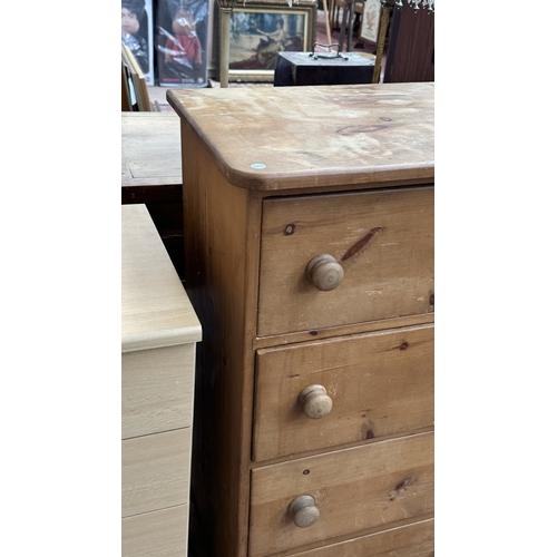 136 - A Victorian style pine chest of drawers - approx. 108cm high x 62cm wide x 46cm deep