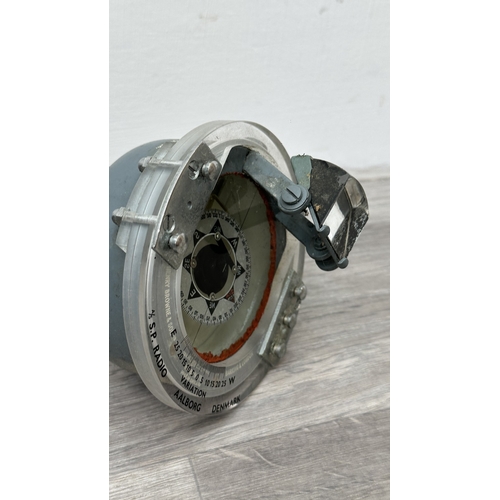 216 - A Henry Browne & Son Ltd. 'Sestrel' No. 18290/B teak handled and grey metal handheld compass - appro... 