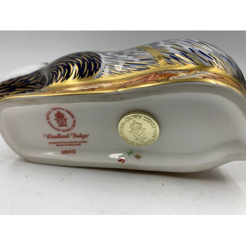 304 - A Royal Crown Derby 'Woodland Badger' paperweight with gold stopper - approx. 7cm high x 15.5cm long