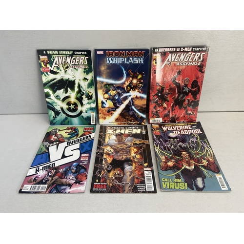 629 - Twenty five comics to include Superman, The Amazing Spider-Man, Batman, Avengers, Hulk, X-Men, Wolve... 