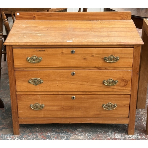 143 - An Edwardian satinwood chest of drawers - approx. 80cm high x 92cm wide x 51cm deep