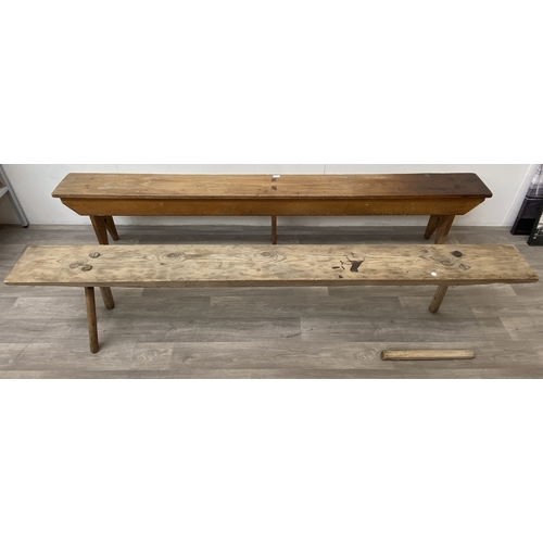 Lot 225       