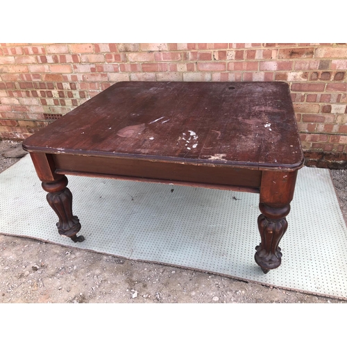 22 - Victorian Mahogany Dining Table 128cm x 70 cm x 114cm