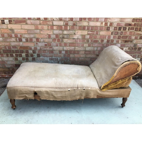 23 - A 19h Century Daybed / Chaise with adjustable head rest. In the style of Howard & Sons 190cm Long x ... 