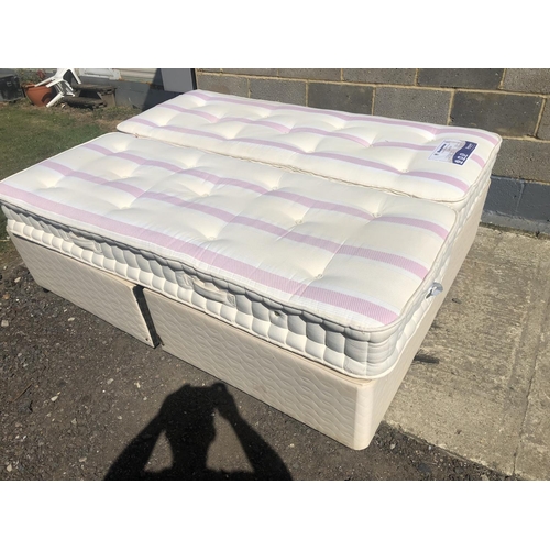 55 - A double divan bed with zip link mattress by sleepezzee