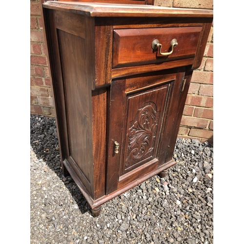 114 - An Edwardian mirror hallstand