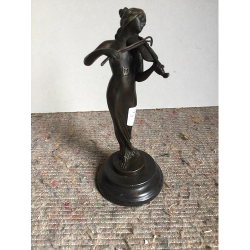 461 - Small bronze violin player 19 cms tall