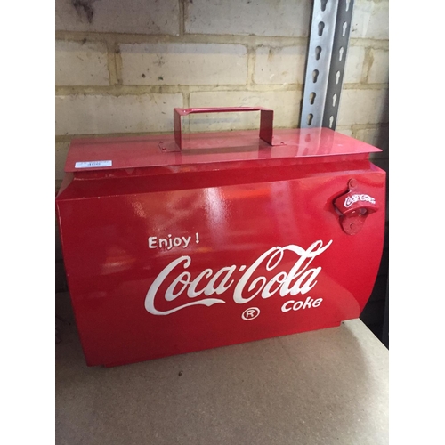 466 - Coca Cola ice box