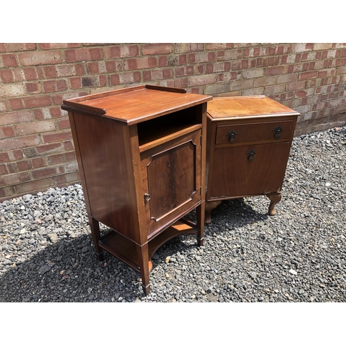 99 - Two mahogany bedsides