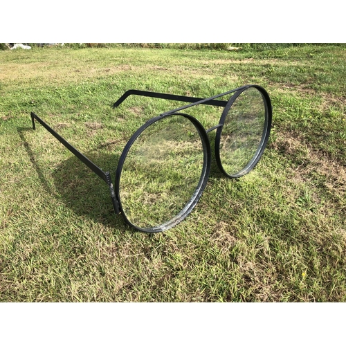 1 - A pair of ironwork oversize spectacles, hand made from iron with mirror lenses. Garden ornament. 140... 