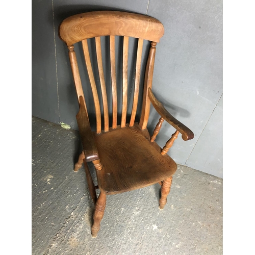 30 - A Windsor country carver chair