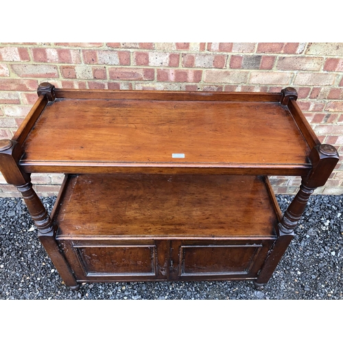 10 - An Edwardian mahogany buffet sideboard with a two door cupboard base 100x40x98