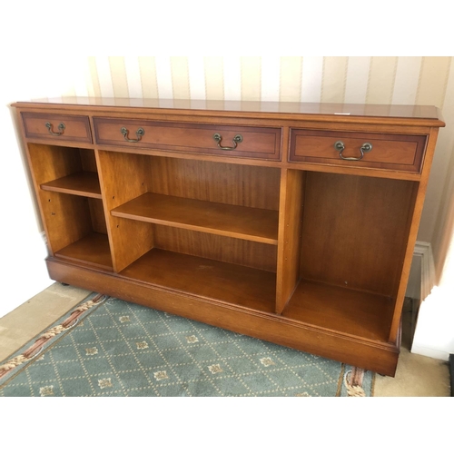 231 - A reproduction yew wood sideboard with three drawers 152x30x86