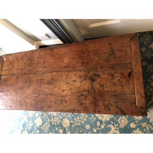 235 - A large antique pine trunk 120 x50x50