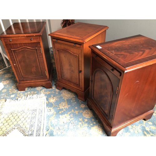 259 - A set of three mahogany reproduction bedside chests