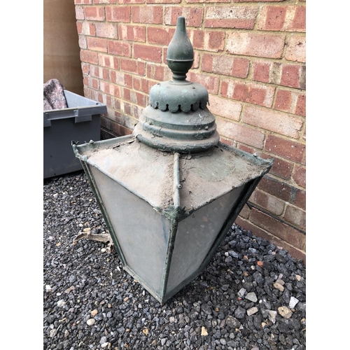 310 - A vintage metal street lamp top