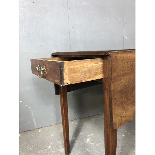 328 - A Georgian Mahogany Pembroke table with a single drawer 75x46x70