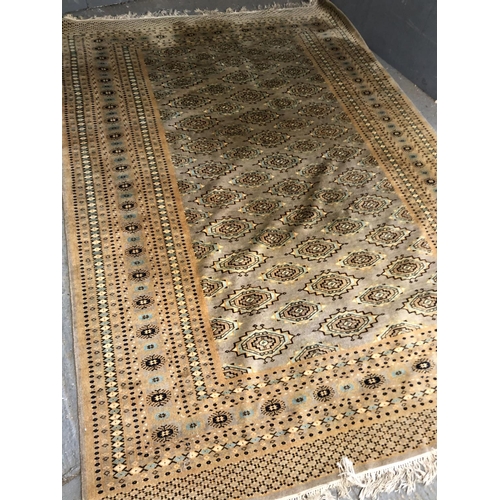 337 - A large grey patterned Kashmir carpet 270x185