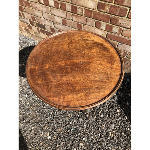 364 - A Victorian tripod table