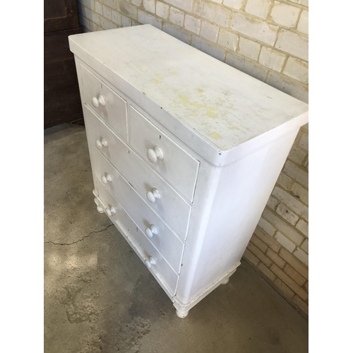 68 - A Victorian chest of five drawers painted white 92x42x112