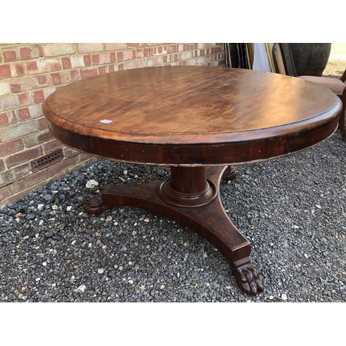 9 - A Victorian mahogany Loo / breakfast table 123cm diameter