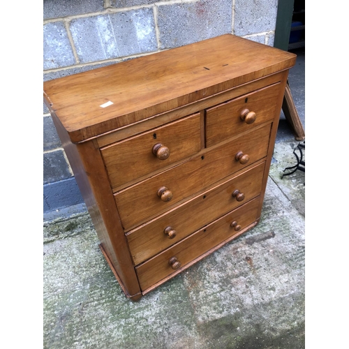 33 - A Victorian mahogany chest of five drawers 94 x 43 x 105cm