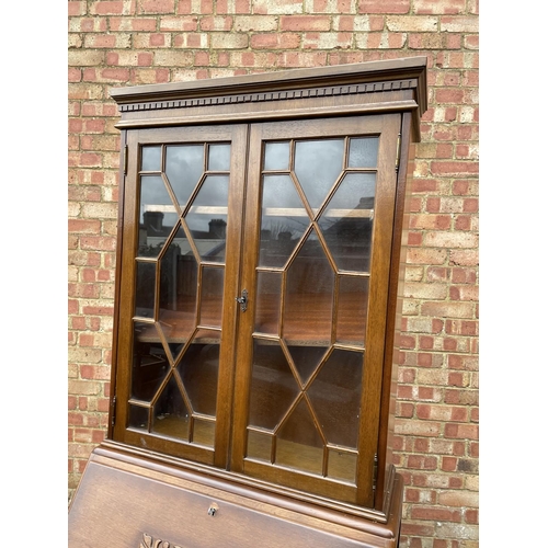 199 - A old charm bureau bookcase