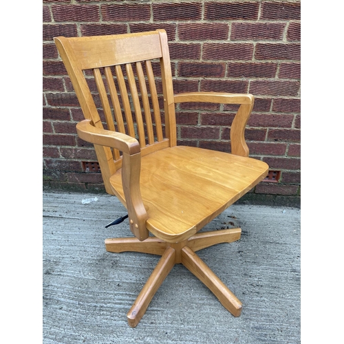 284 - Pine adjustable office chair