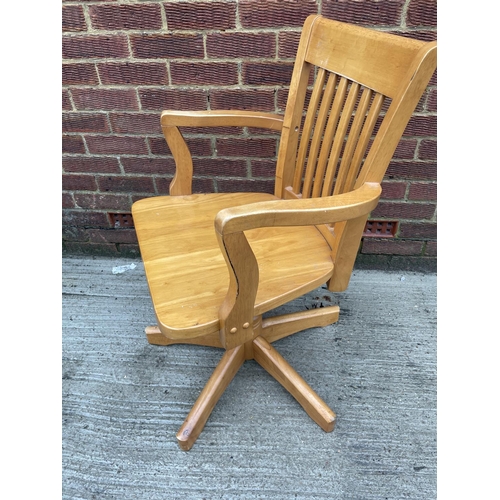 284 - Pine adjustable office chair