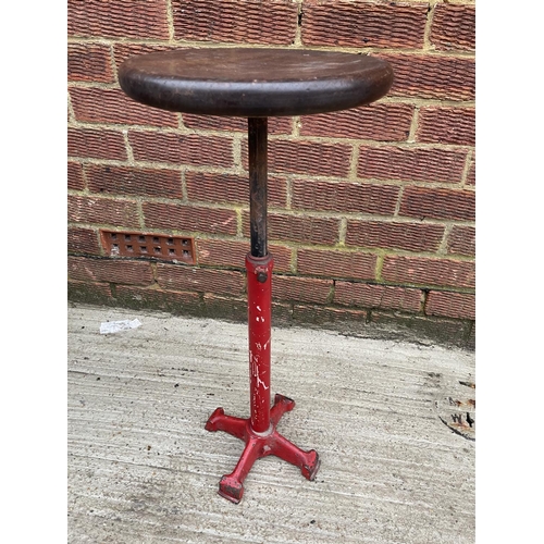 308 - A vintage telescopic stool