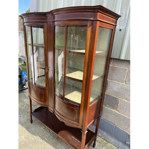 1 - An Edwardian mahogany double bow fronted display cabinet with satin wood inlay, 114 x 45 x 157cm