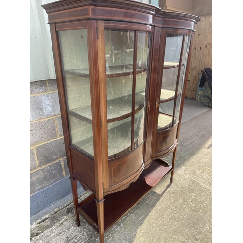 1 - An Edwardian mahogany double bow fronted display cabinet with satin wood inlay, 114 x 45 x 157cm