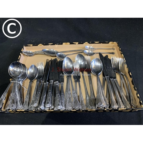 1060 - Kings Pattern and Viners loose cutlery