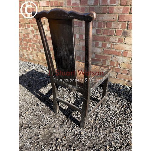 182 - An 18th century dutch carved oak chair