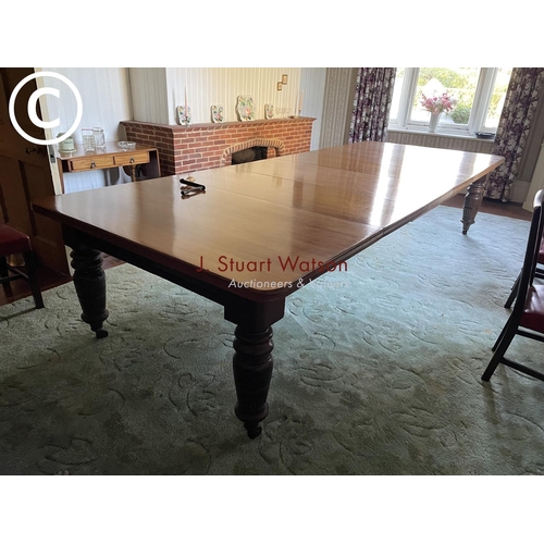 313 - A very large victorian mahogany wind out dining table with four extension leaves 

356 cm long 
136c... 